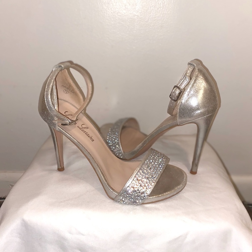 Lauren Lorraine Open Toed Strap Shoes